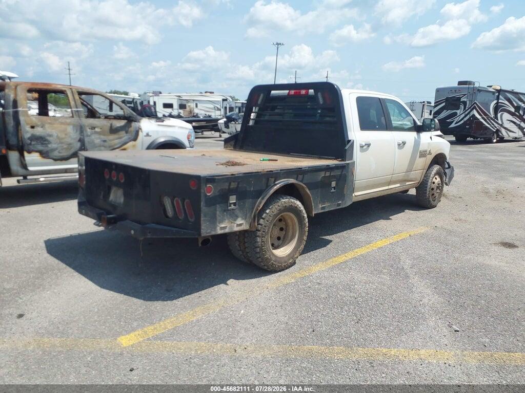 3C63RRJL2JG324703 2018 RAM 3500 photo no. 4