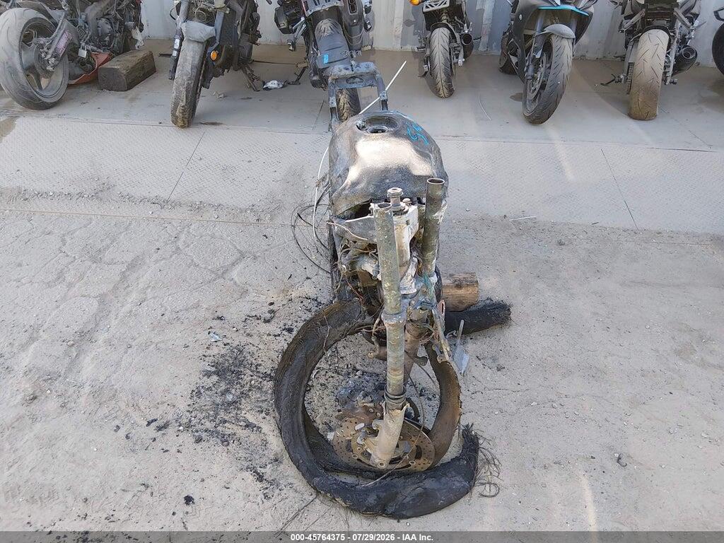 JS1VP55B7L7100384 2020 SUZUKI SV650 photo no. 5
