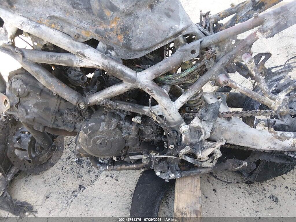 JS1VP55B7L7100384 2020 SUZUKI SV650 photo no. 8