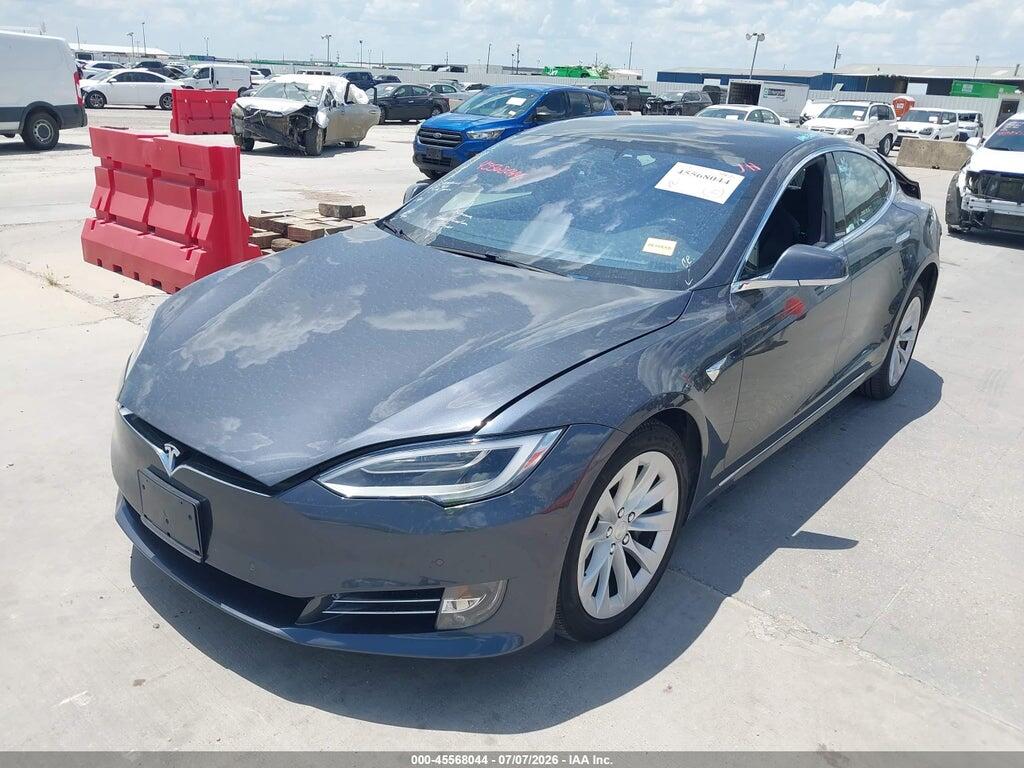 5YJSA1E24LF363090 2020 TESLA MODEL S photo no. 2