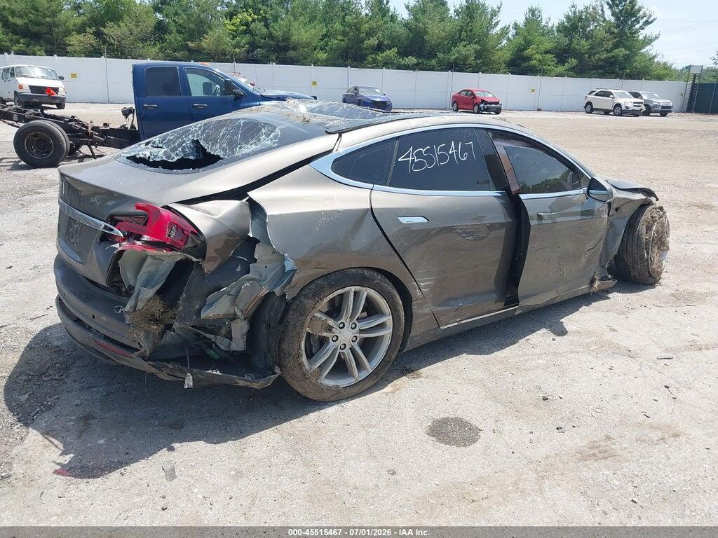 5YJSA1E28FF118801 2015 TESLA MODEL S photo no. 4