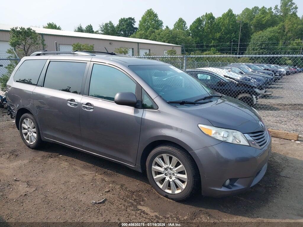 5TDDK3DC7FS100782 2015 TOYOTA SIENNA photo no. 1