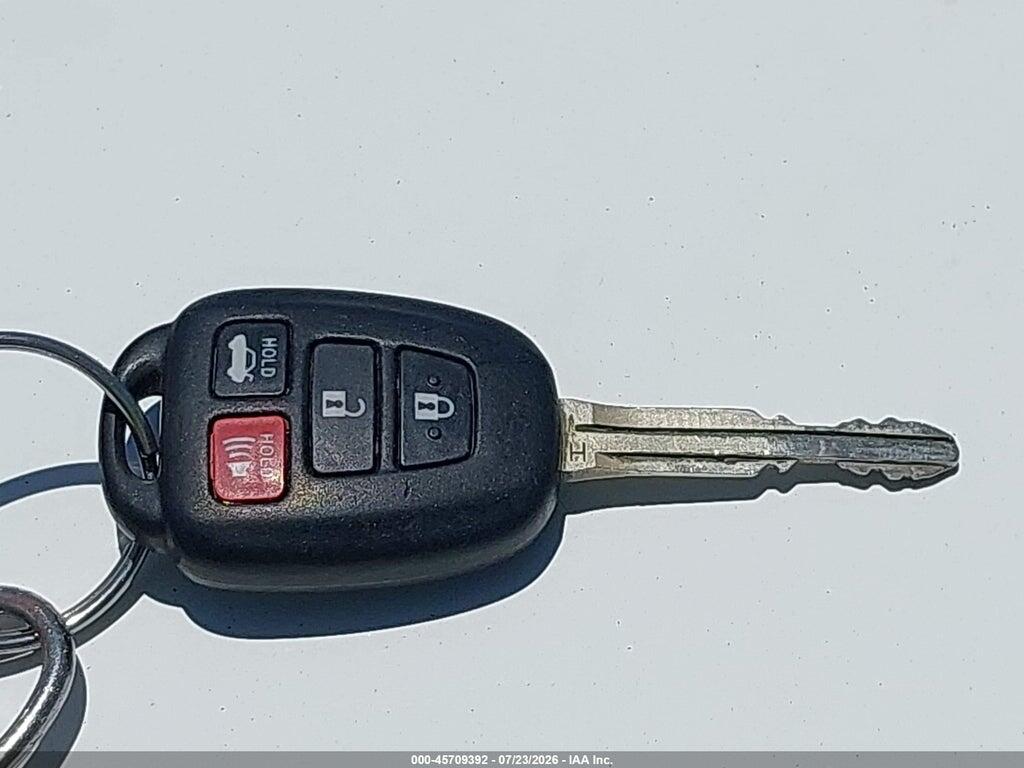 5YFBURHE2FP365280 2015 TOYOTA COROLLA photo no. 11