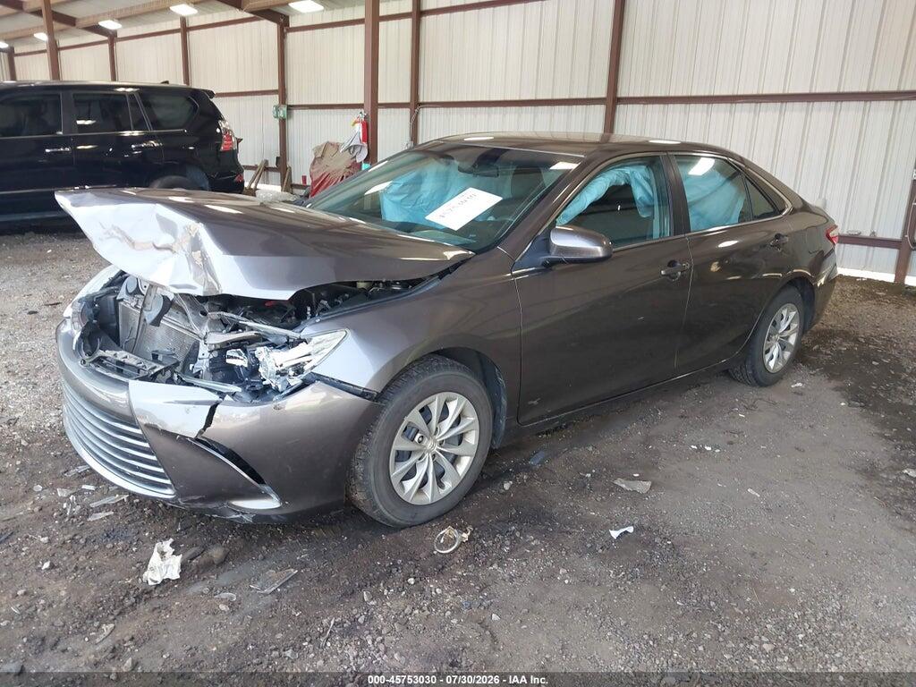4T1BF1FK3FU949366 2015 TOYOTA CAMRY photo no. 2