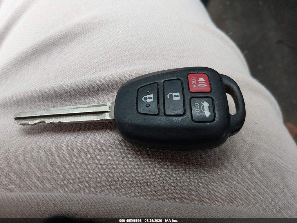 4T1BF1FK7FU009023 2015 TOYOTA CAMRY photo no. 11