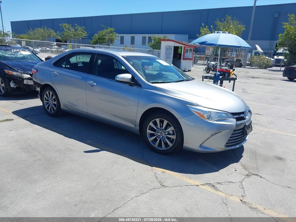 4T1BF1FK1FU877440 2015 TOYOTA CAMRY photo no. 1