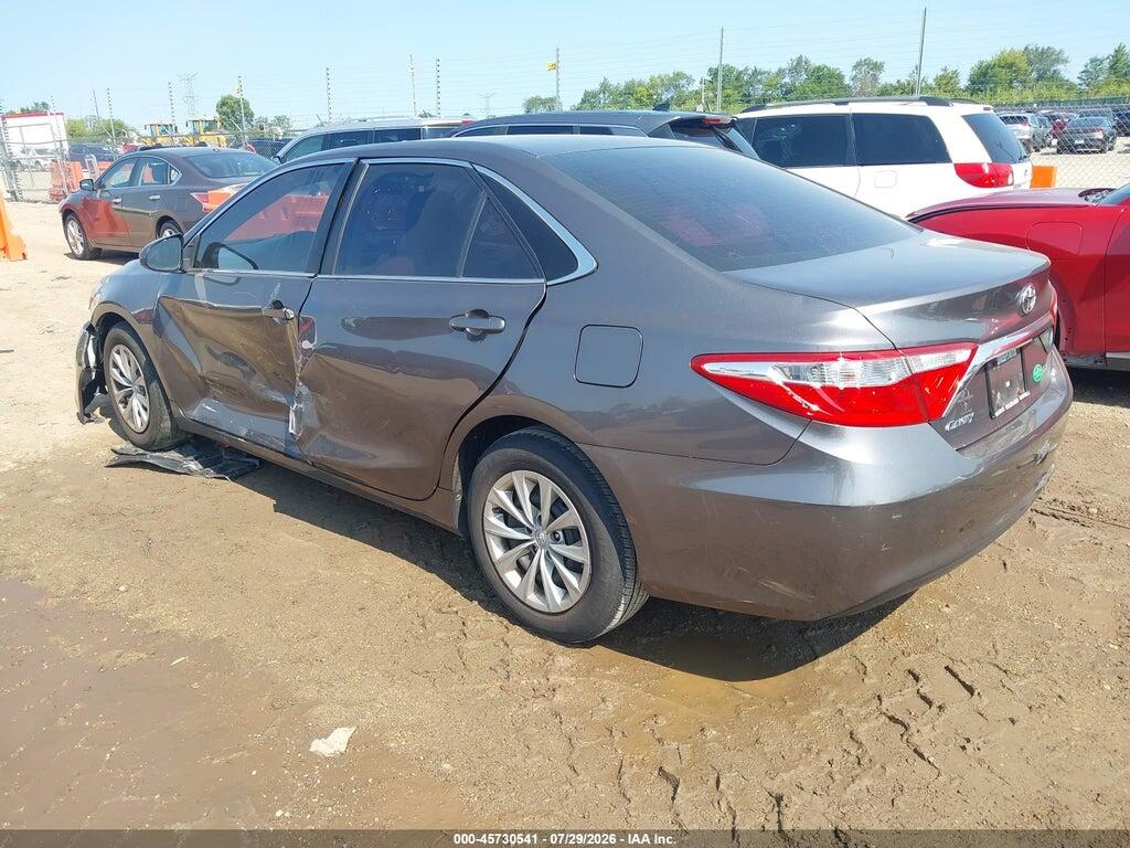4T4BF1FK3FR479555 2015 TOYOTA CAMRY photo no. 3