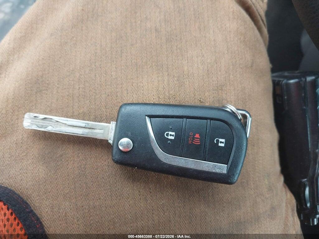NMTKHMBX3LR105053 2020 TOYOTA C-HR photo no. 11