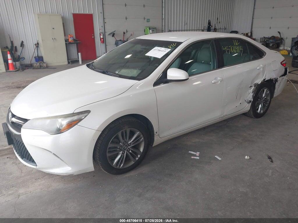 4T1BF1FK7FU083381 2015 TOYOTA CAMRY photo no. 2