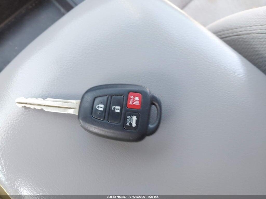 4T1BF1FK7FU996867 2015 TOYOTA CAMRY photo no. 11