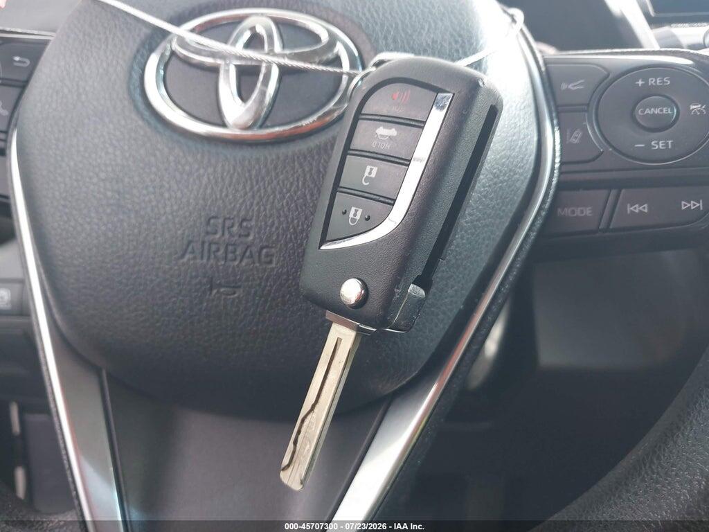 4T1C11AK3LU889384 2020 TOYOTA CAMRY photo no. 11