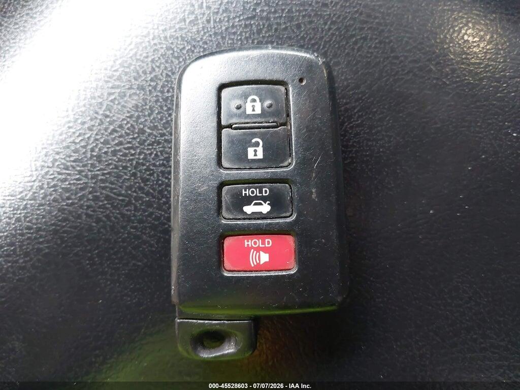 4T1BD1FK2FU160261 2015 TOYOTA CAMRY HYBRID photo no. 11