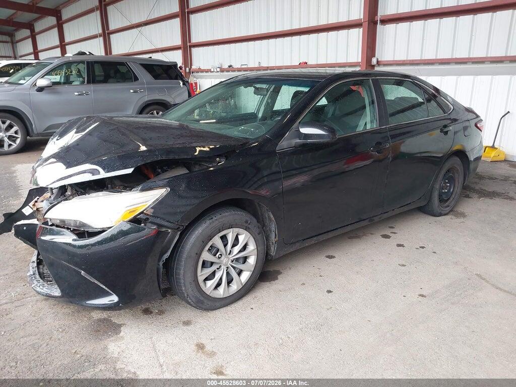 4T1BD1FK2FU160261 2015 TOYOTA CAMRY HYBRID photo no. 2