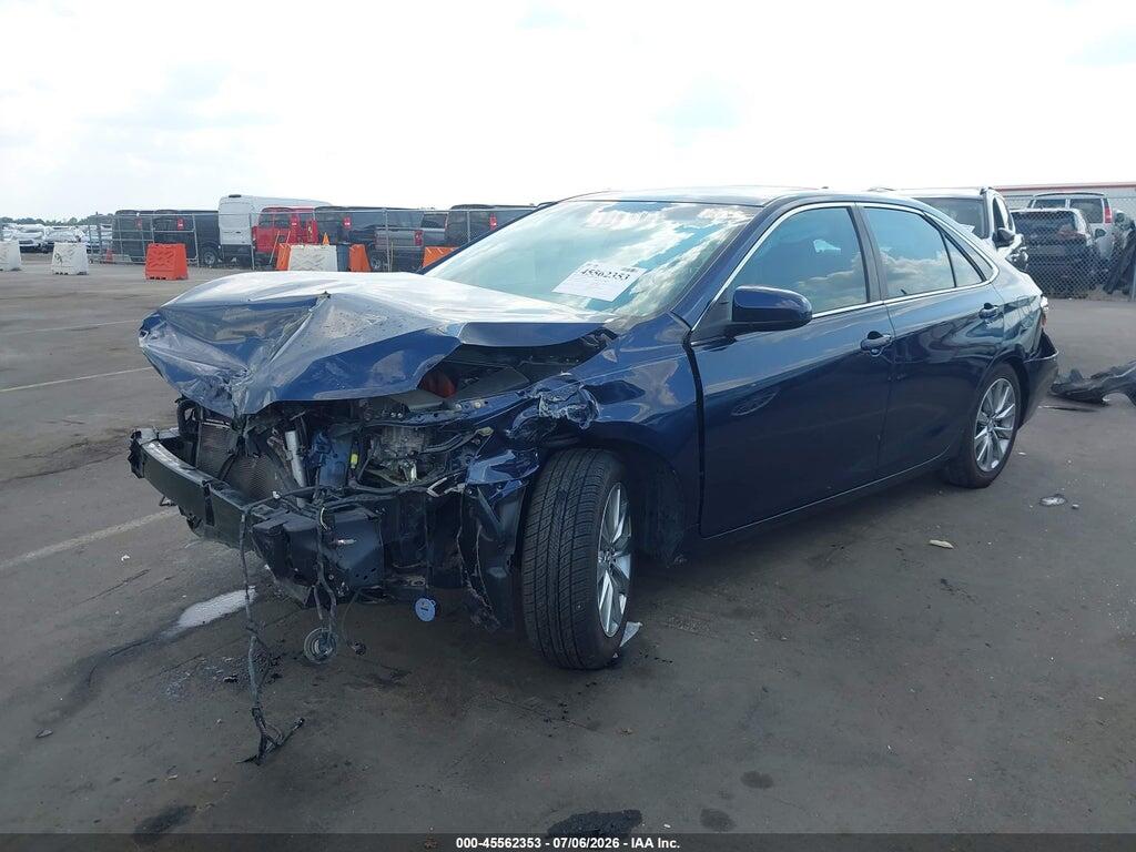 4T1BD1FK0FU176183 2015 TOYOTA CAMRY HYBRID photo no. 2