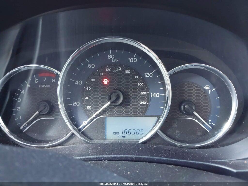 2T1BURHE7FC282363 2015 TOYOTA COROLLA photo no. 2