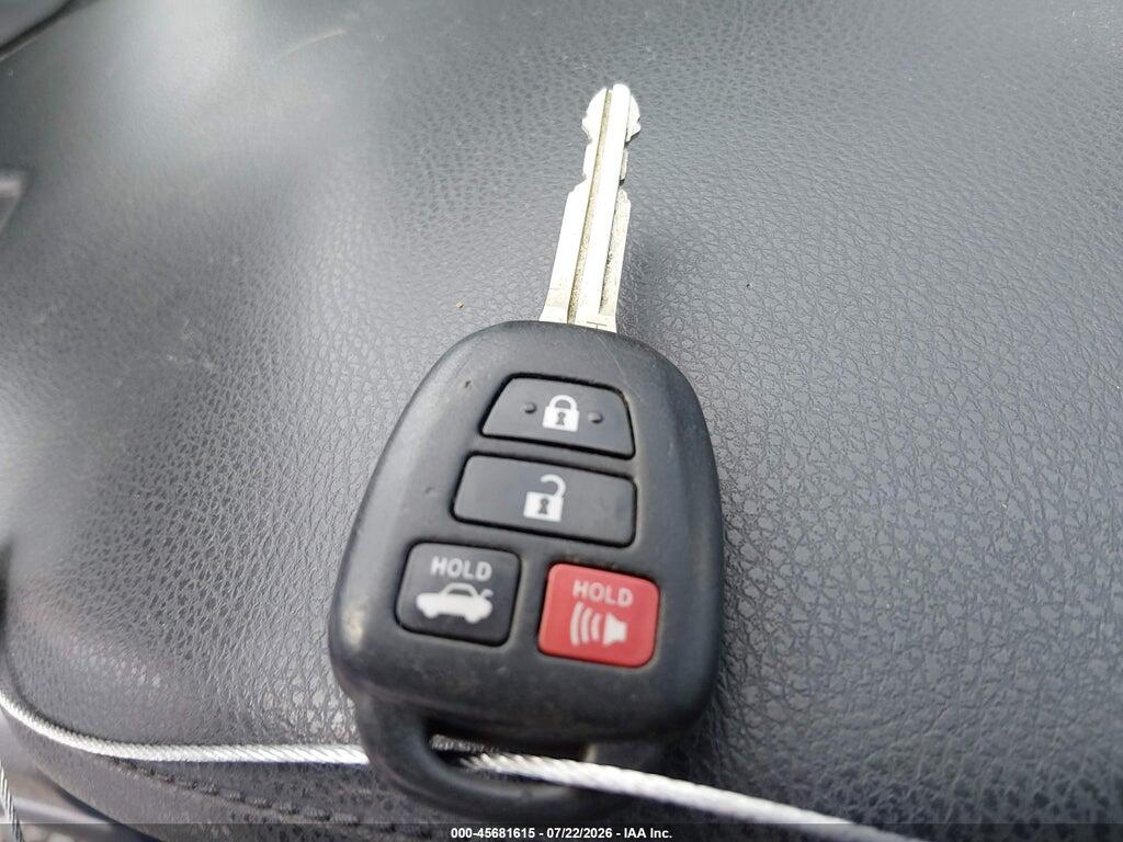 2T1BURHE2FC308724 2015 TOYOTA COROLLA photo no. 11