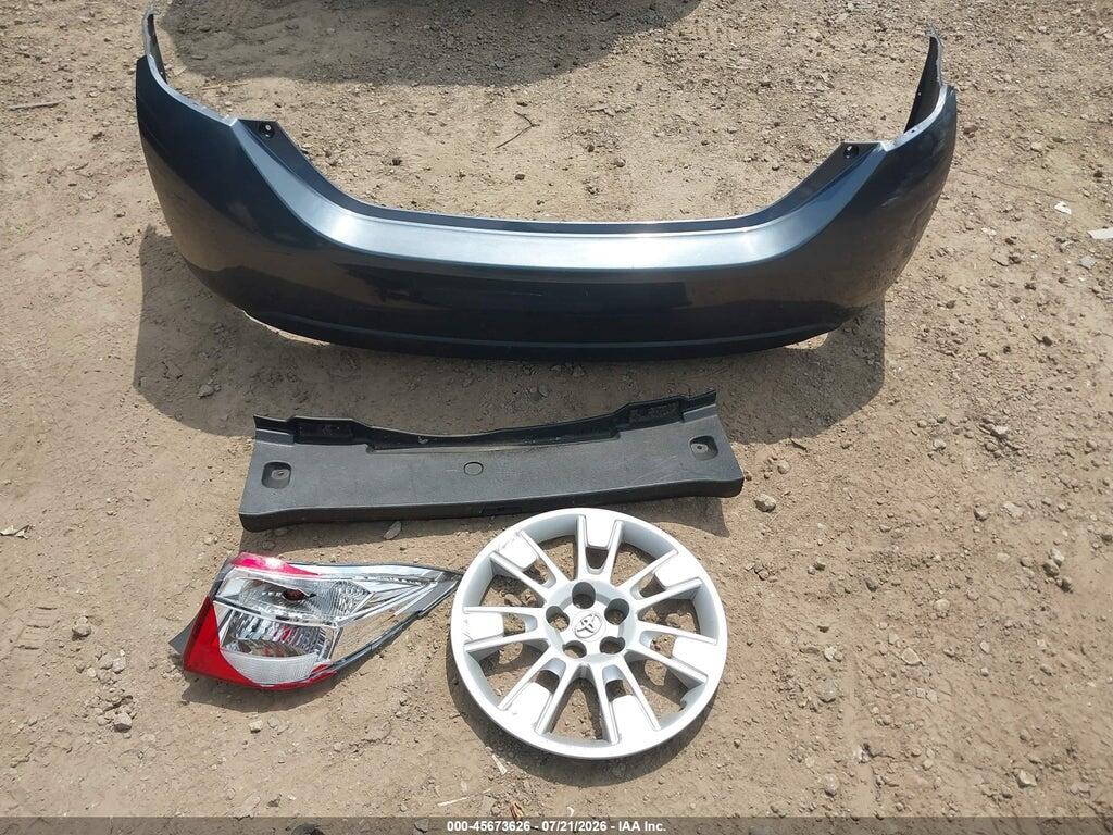 2T1BURHE5FC275038 2015 TOYOTA COROLLA photo no. 12