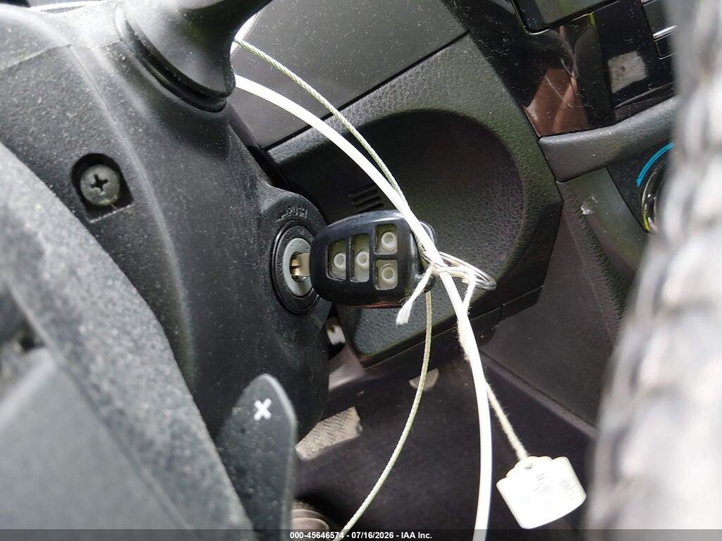 2T1BURHE4FC441095 2015 TOYOTA COROLLA photo no. 11