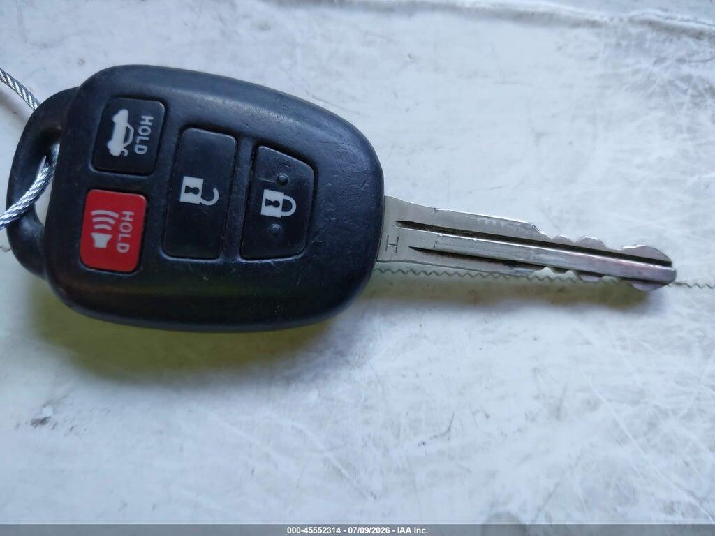 5YFBURHE1FP352021 2015 TOYOTA COROLLA photo no. 11