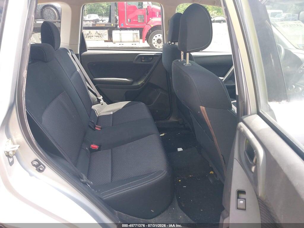 JF2SJAAC4JG607677 2018 SUBARU FORESTER photo no. 8