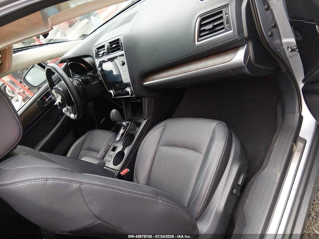 4S4BSANC0J3232122 2018 SUBARU OUTBACK photo no. 5