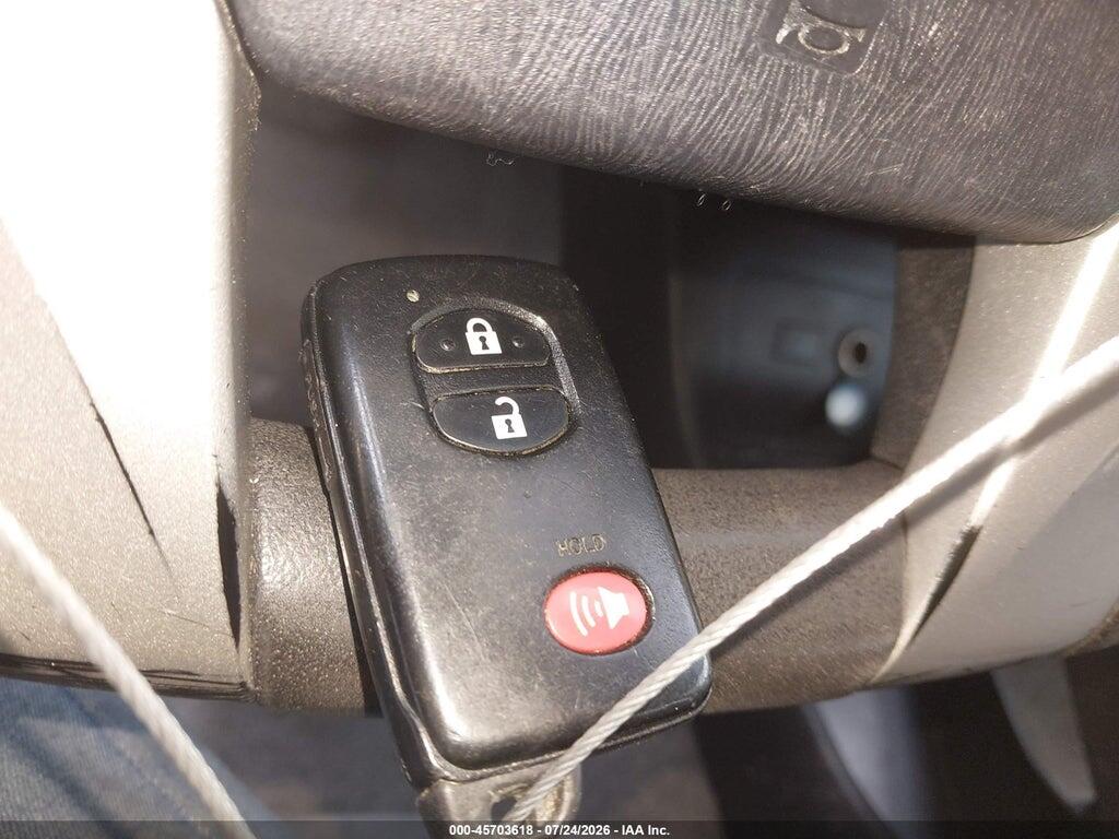 JTDKN3DU0F1923333 2015 TOYOTA PRIUS photo no. 11