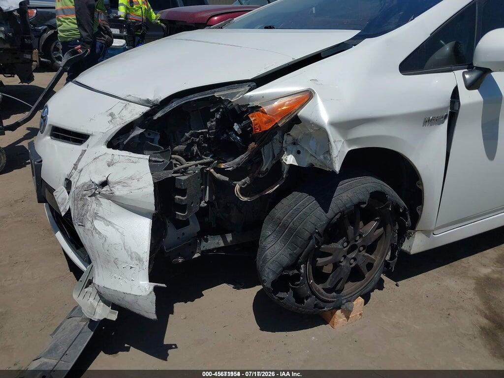 JTDKN3DU3F1874824 2015 TOYOTA PRIUS photo no. 6