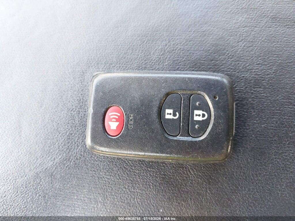 JTDZN3EU8FJ030405 2015 TOYOTA PRIUS V photo no. 11