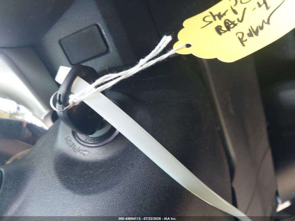 2T3BFREV7FW385772 2015 TOYOTA RAV4 photo no. 10