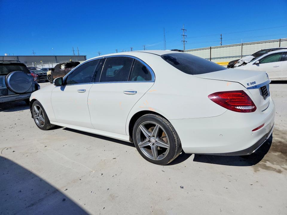 WDDZF4JB8HA075053 2017 MERCEDES BENZ E photo no. 2