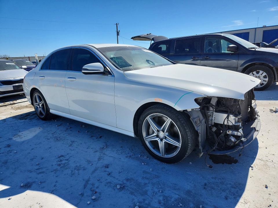 WDDZF4JB8HA075053 2017 MERCEDES BENZ E photo no. 4