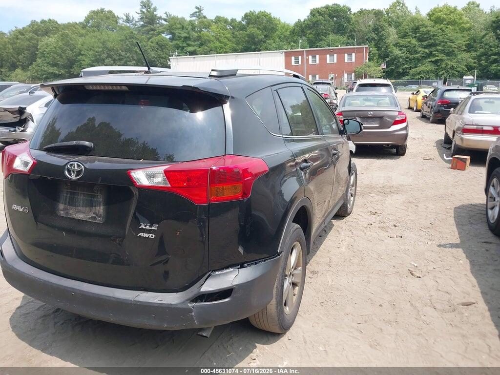 2T3RFREV9FW335700 2015 TOYOTA RAV4 photo no. 4