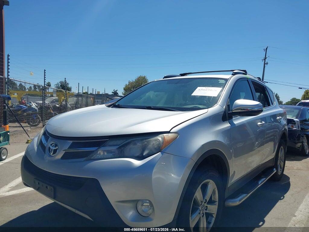 2T3RFREV0FW284572 2015 TOYOTA RAV4 photo no. 2