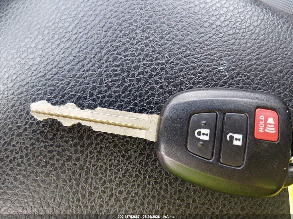 2T3BFREV7FW281928 2015 TOYOTA RAV4 photo no. 11