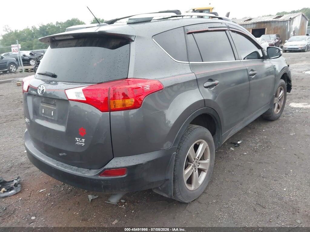 2T3RFREV3FW334395 2015 TOYOTA RAV4 photo no. 4