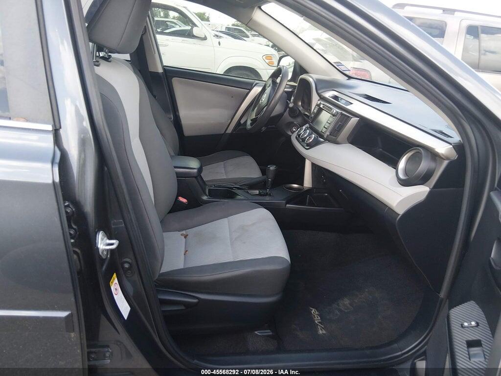 JTMZFREV8FD060978 2015 TOYOTA RAV4 photo no. 5