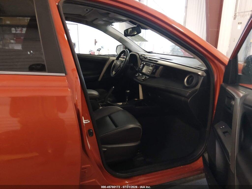 2T3DFREV0FW322778 2015 TOYOTA RAV4 photo no. 5