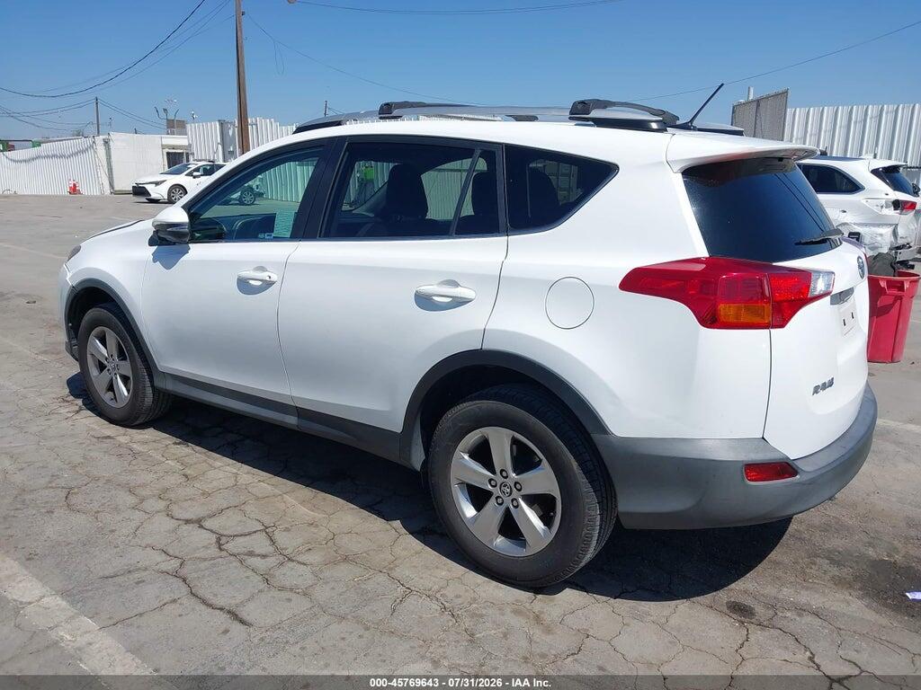 2T3WFREV9FW178947 2015 TOYOTA RAV4 photo no. 3