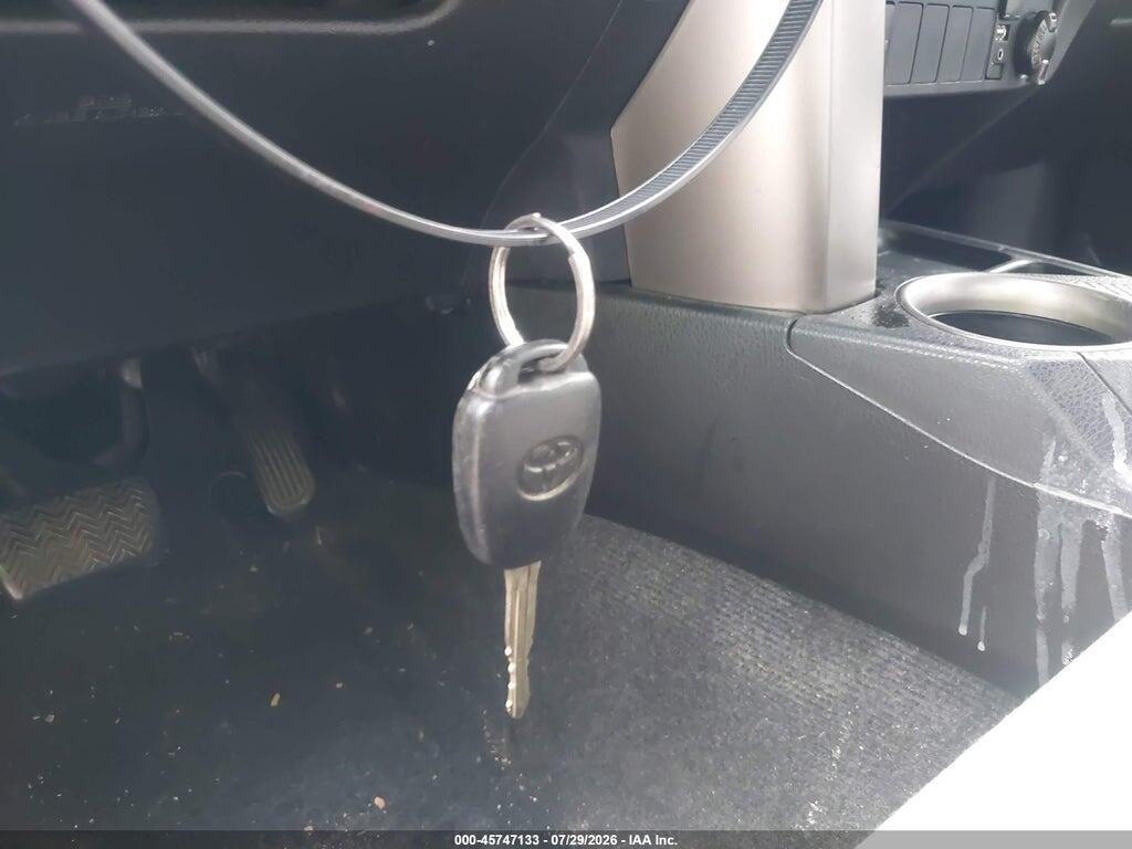JTMZFREV2FJ047449 2015 TOYOTA RAV4 photo no. 11