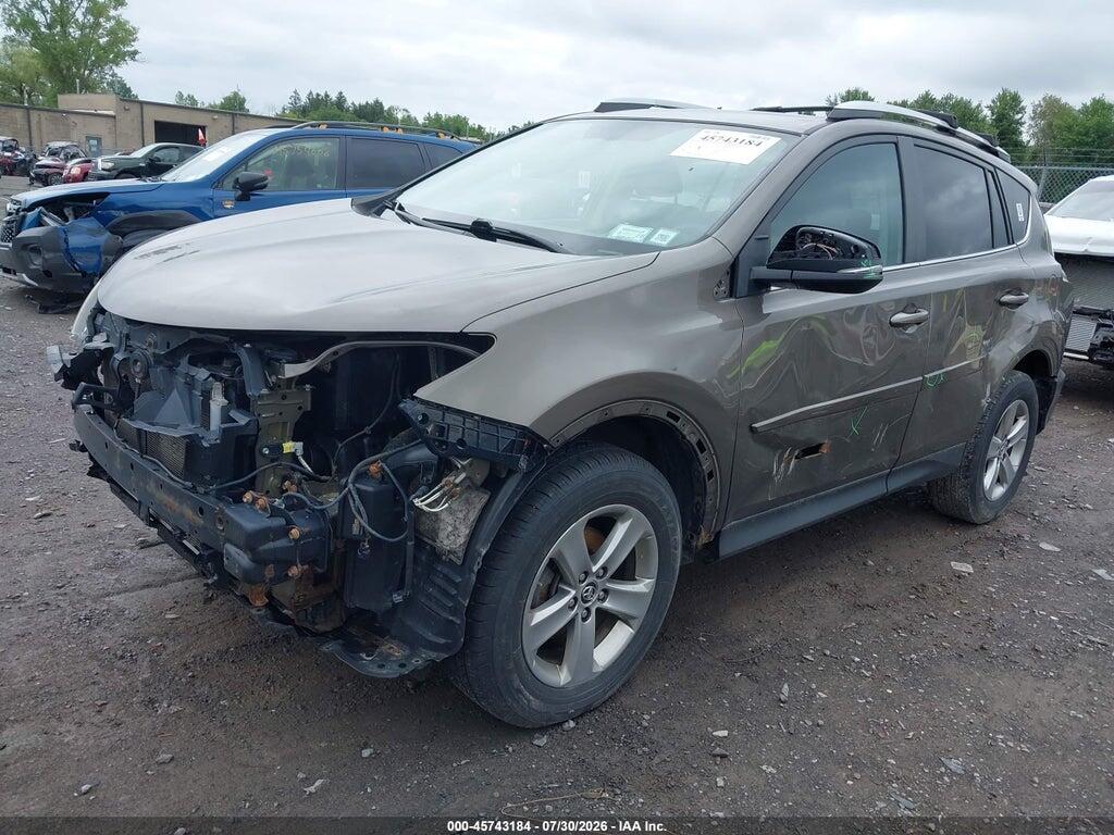 2T3RFREV6FW353006 2015 TOYOTA RAV4 photo no. 2