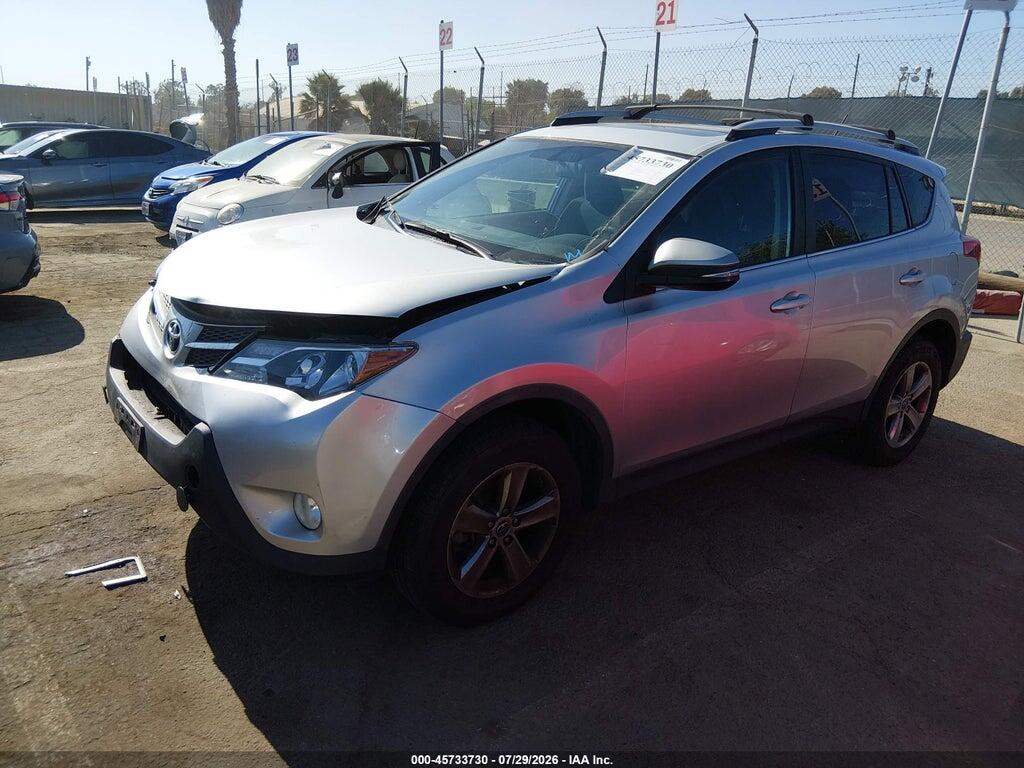 2T3WFREV9FW175594 2015 TOYOTA RAV4 photo no. 2