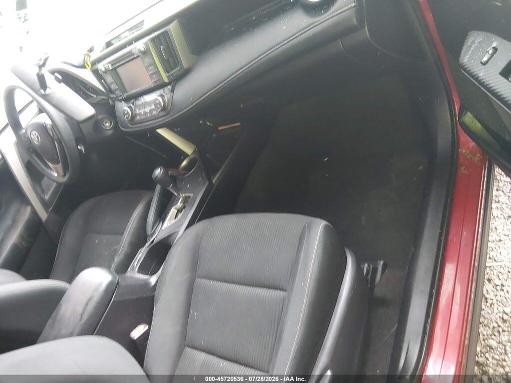 2T3RFREV5FW288259 2015 TOYOTA RAV4 photo no. 5