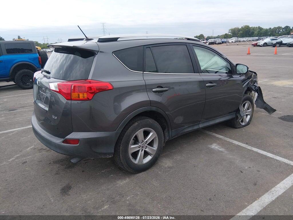 2T3WFREV2FW132022 2015 TOYOTA RAV4 photo no. 4