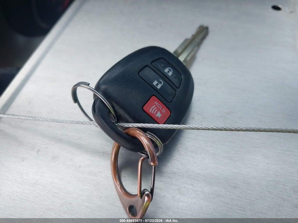 2T3RFREV6FW351370 2015 TOYOTA RAV4 photo no. 11