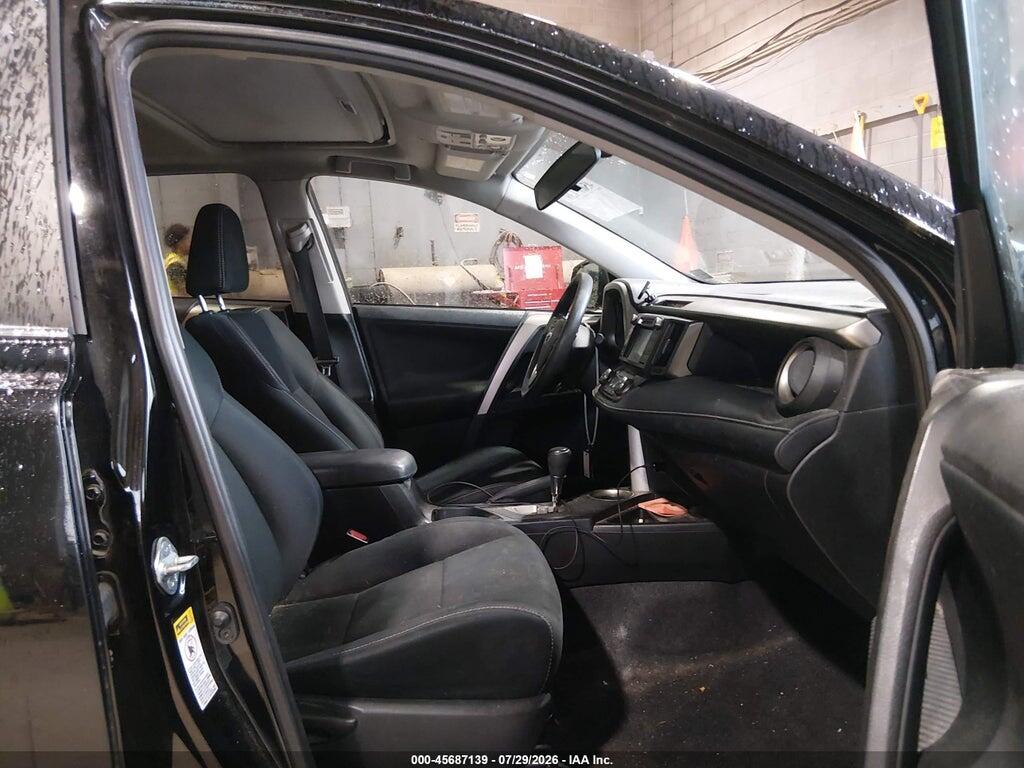 2T3RFREV2FW341130 2015 TOYOTA RAV4 photo no. 5