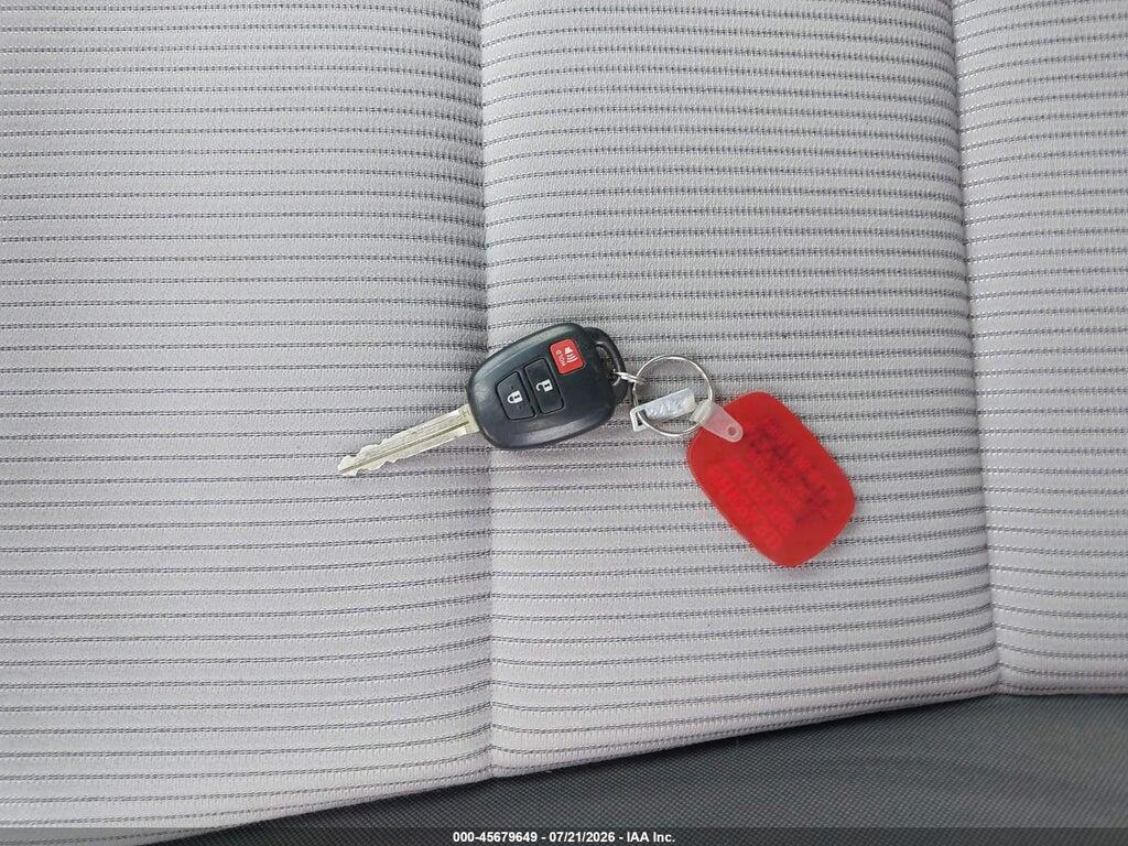 JTMBFREV6FD108379 2015 TOYOTA RAV4 photo no. 11