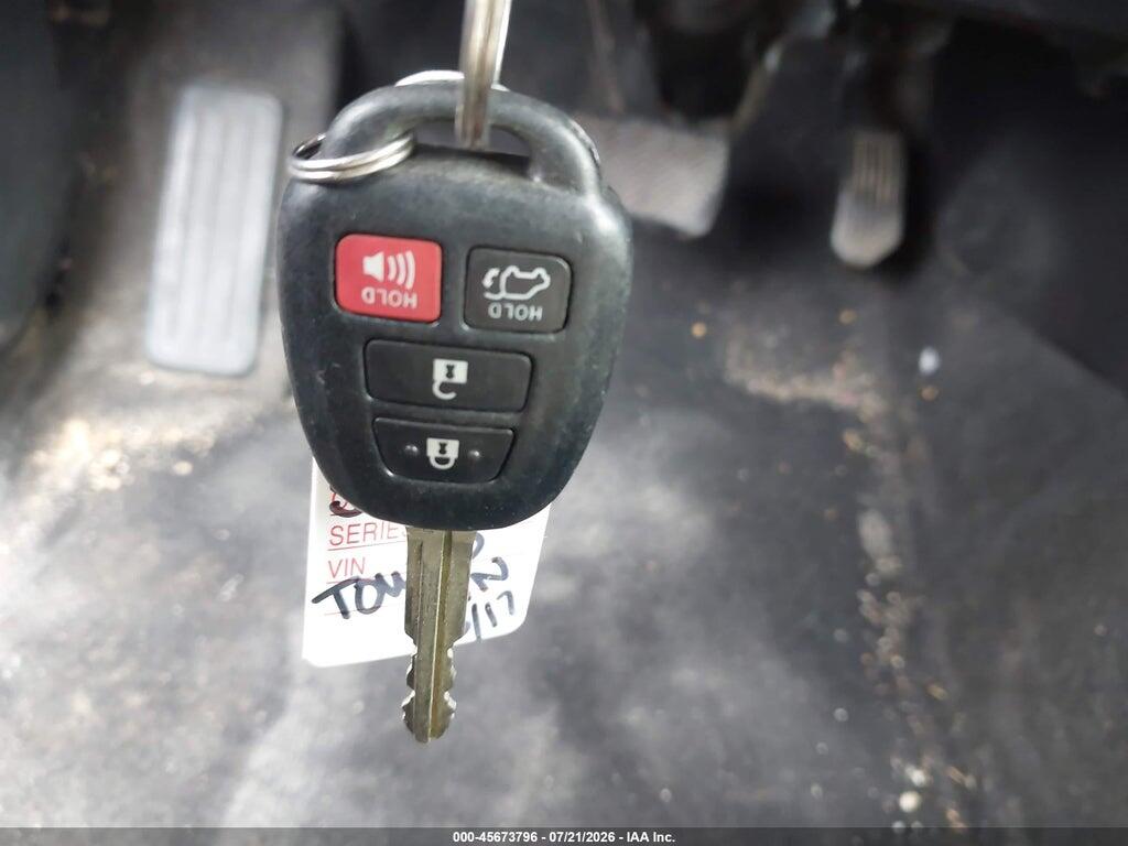 JTMRFREV9FD157185 2015 TOYOTA RAV4 photo no. 11