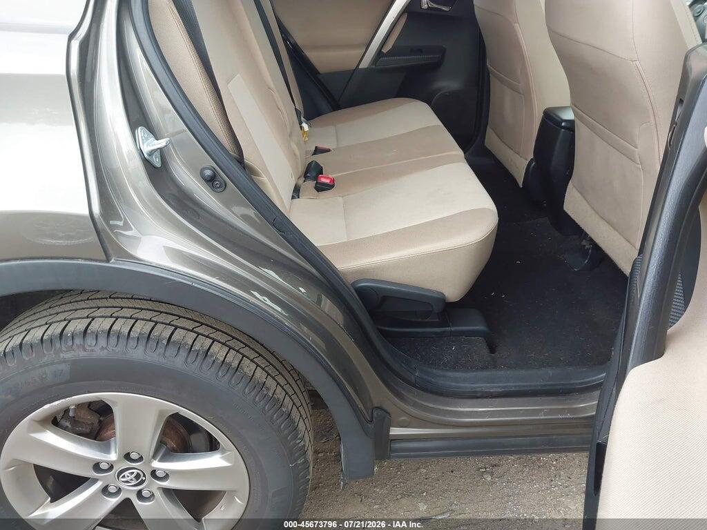 JTMRFREV9FD157185 2015 TOYOTA RAV4 photo no. 8