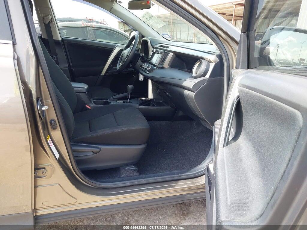 JTMZFREV9FD076817 2015 TOYOTA RAV4 photo no. 5