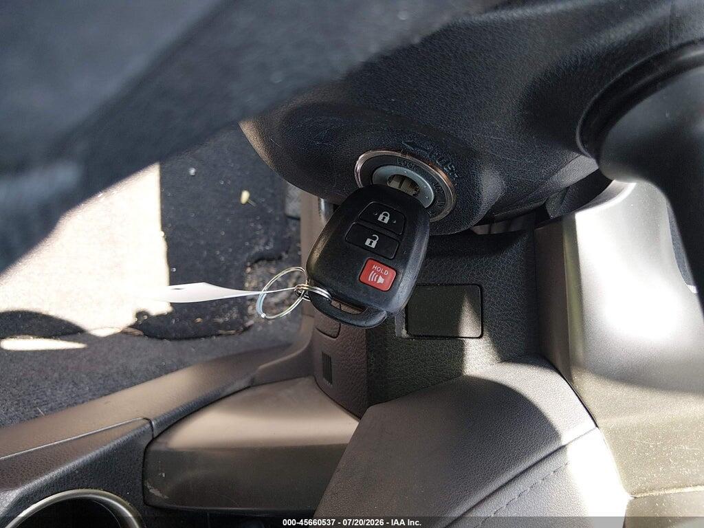 JTMZFREV4FJ031611 2015 TOYOTA RAV4 photo no. 11
